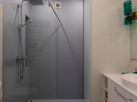 квартира за адресою Рейтарська вул., 21/13