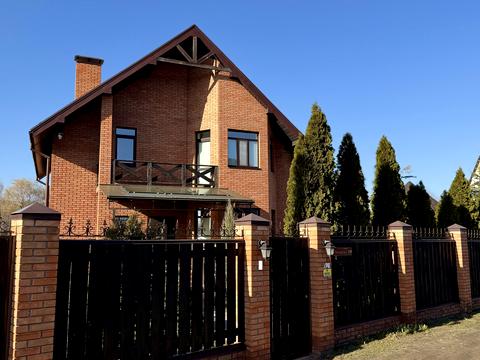 будинок за адресою Українська