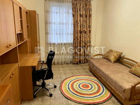 квартира по адресу Александра Мишуги ул., 3