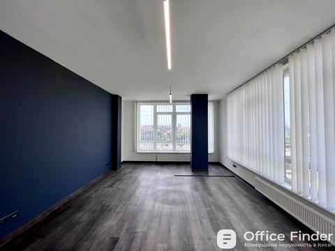 комерційна за адресою Жилянська вул., 68