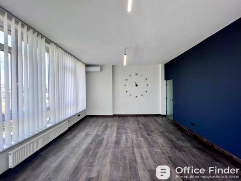 комерційна за адресою Жилянська вул., 68