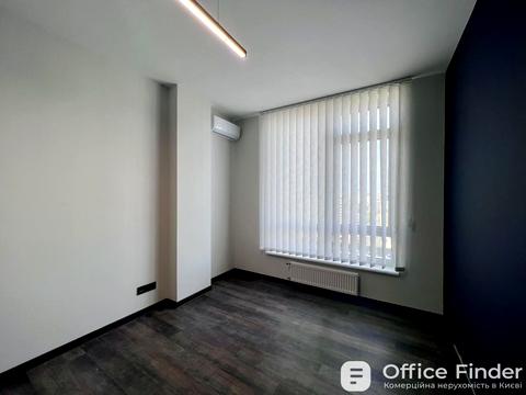 комерційна за адресою Жилянська вул., 68