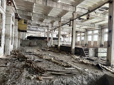 комерційна за адресою Лозовецька вул., 13