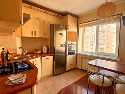 квартира за адресою Райдужний масив вул., 7-Б