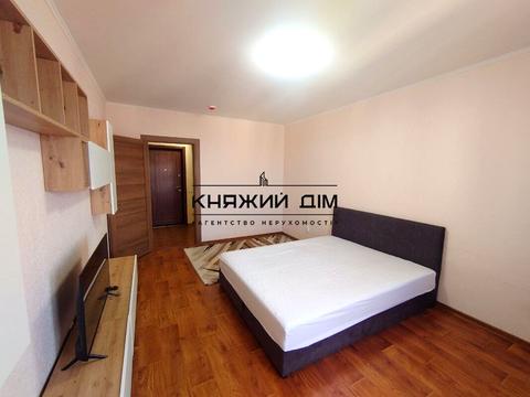 квартира по адресу Ревуцкого ул., 54-А