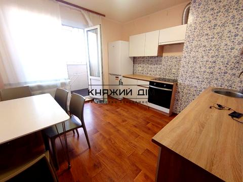 квартира по адресу Ревуцкого ул., 54-А