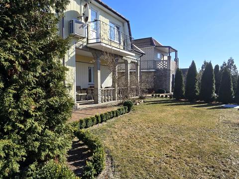 будинок за адресою с. Лебедівка, Шевченко, 8