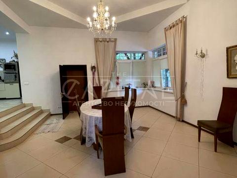 будинок за адресою Сонячна вул.