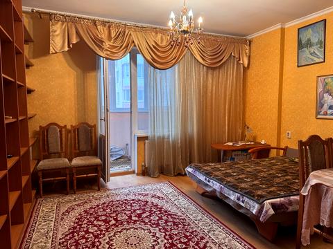 квартира за адресою Райдужна вул., 7