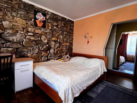 квартира за адресою Олени Теліги вул., 1