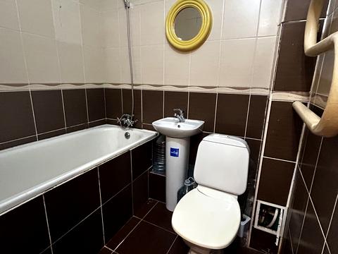 квартира за адресою Космонавтів вул., 14