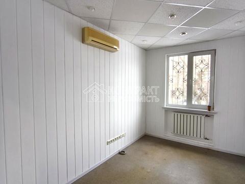 комерційна за адресою Ахсарова вул., 21