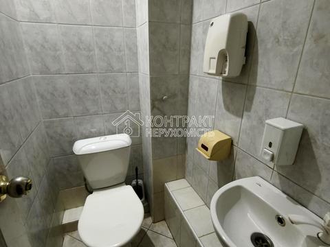 комерційна за адресою Ахсарова вул., 21