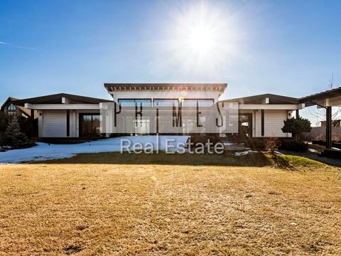 будинок за адресою Сонячна вул.