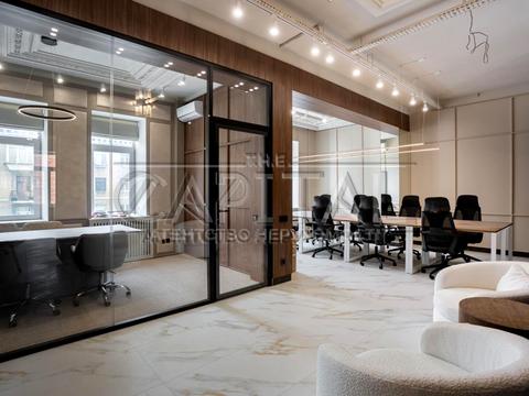 коммерческая по адресу вул. Еспланадна, 32