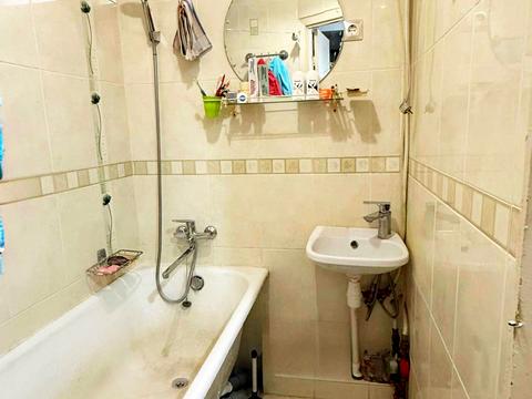 квартира за адресою Володимира Великого вул. (Артема), 35а