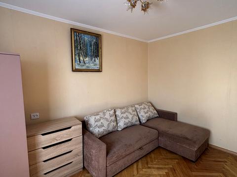 квартира за адресою Наукова вул., 21