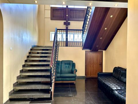 комерційна за адресою Львівська вул., 5