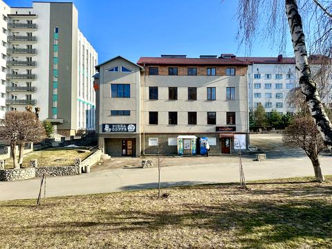 комерційна за адресою Львівська вул., 5