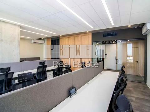 комерційна за адресою Джона Маккейна вул. (Івана Кудрі), 26