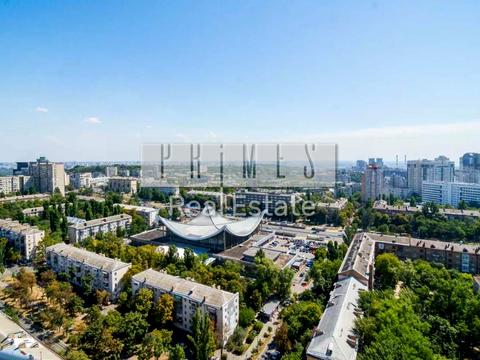 комерційна за адресою Джона Маккейна вул. (Івана Кудрі), 26