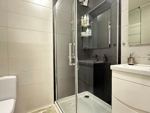 будинок за адресою Салютна вул.