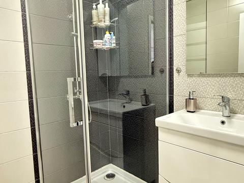 будинок за адресою Салютна вул.