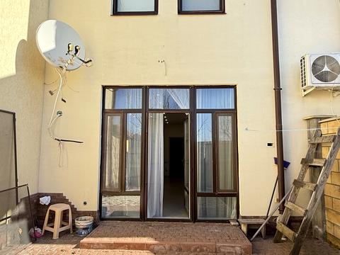 будинок за адресою Салютна вул.