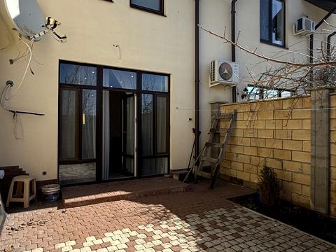 будинок за адресою Салютна вул.