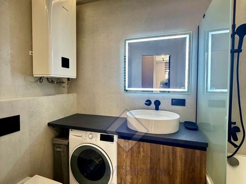 квартира за адресою Михайла Максимовича вул. (Онуфрія Трутенка), 28-К