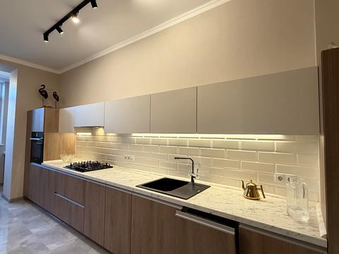 квартира за адресою Зоопаркова вул., 8в