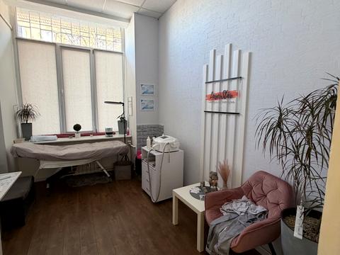 комерційна за адресою Леопольда Ященка пров. (Василя Жуковського), 17/25