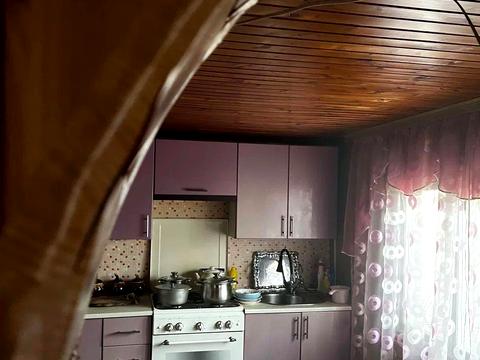 будинок за адресою Квітнева вул.
