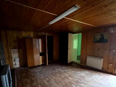 будинок за адресою Квітнева вул.