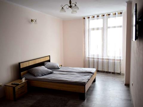 квартира за адресою Роксолани вул., 16