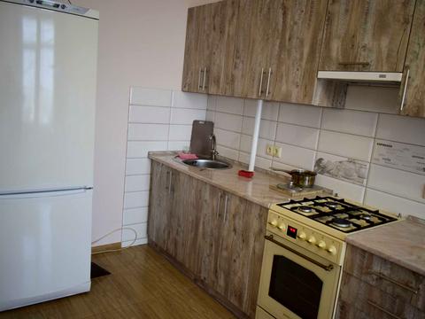 квартира за адресою Роксолани вул., 16