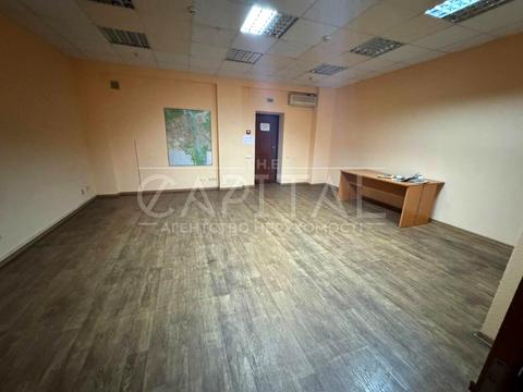 комерційна за адресою Саперно-Слобідська вул., 37