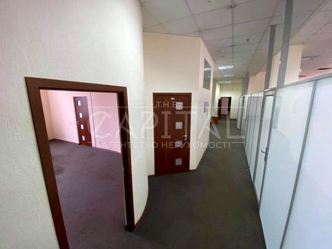 комерційна за адресою Харківське шосе, 203