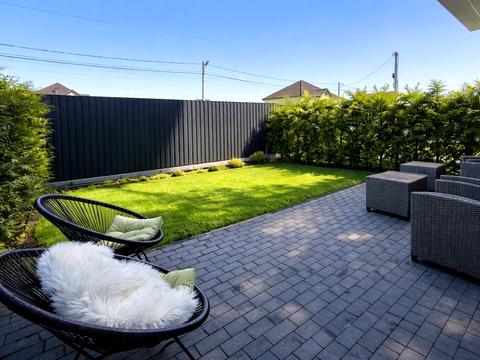 будинок за адресою Павла Глазового вул. (Олега Кошового), (Будинок)