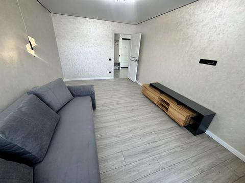 квартира за адресою Білогірська вул., 12