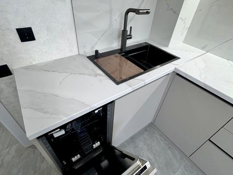 квартира за адресою Білогірська вул., 12