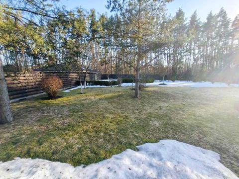 будинок за адресою Центральна, 5