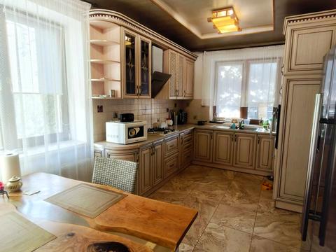 будинок за адресою Центральна, 5