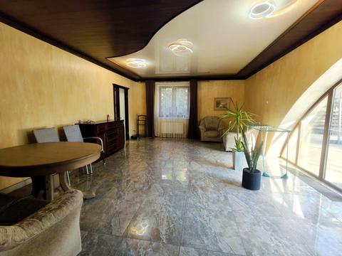 будинок за адресою Центральна, 5