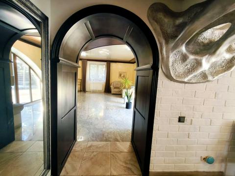 будинок за адресою Центральна, 5