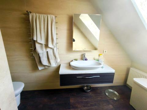 будинок за адресою Центральна, 5