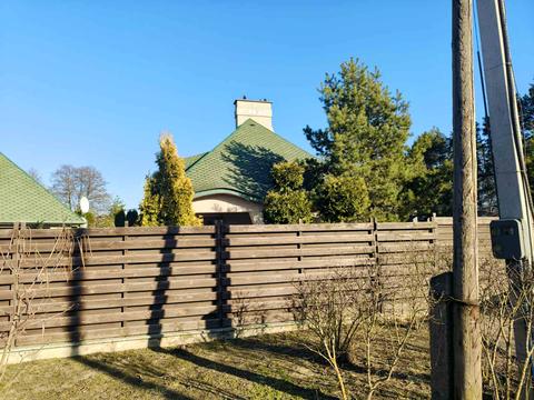 будинок за адресою Центральна, 5