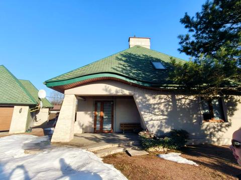 будинок за адресою Центральна, 5