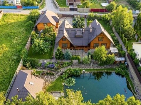 будинок за адресою Набережна, 2 А