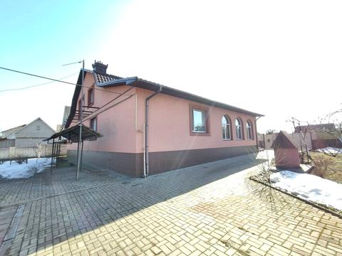 будинок за адресою Центральна, 5